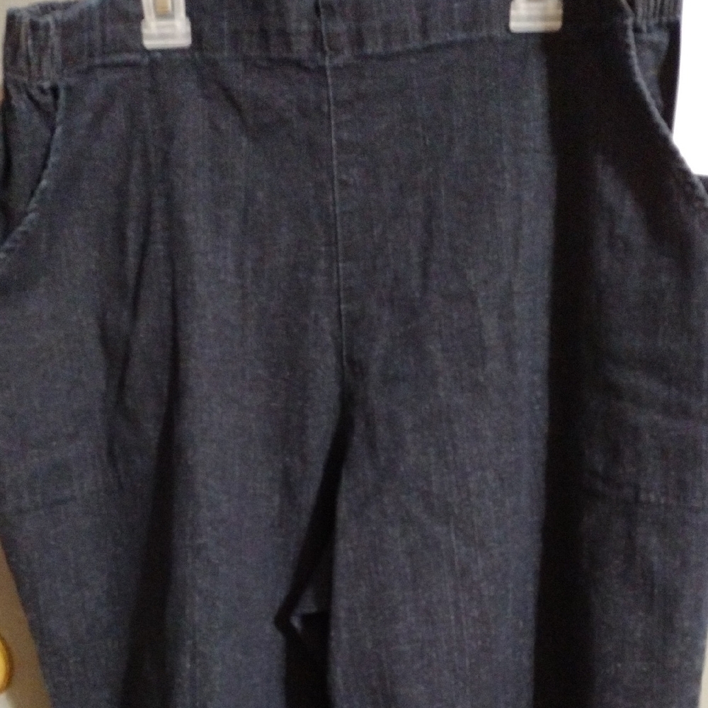 Croft & Barrow Women's Dark Blue Chinos - Picture 3 of 7